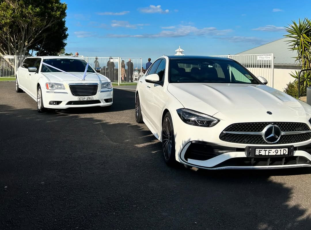 Stretch Limo vs Luxury Sedan: Which Wedding Car Suits You Best?